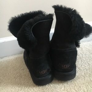 Black Uggs